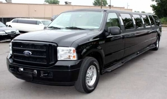 Northstar Limousine service - Ford Excursion